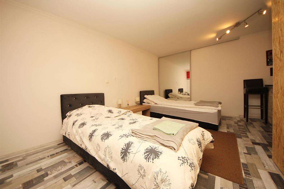 Family Residence Center SJJ Esterno foto