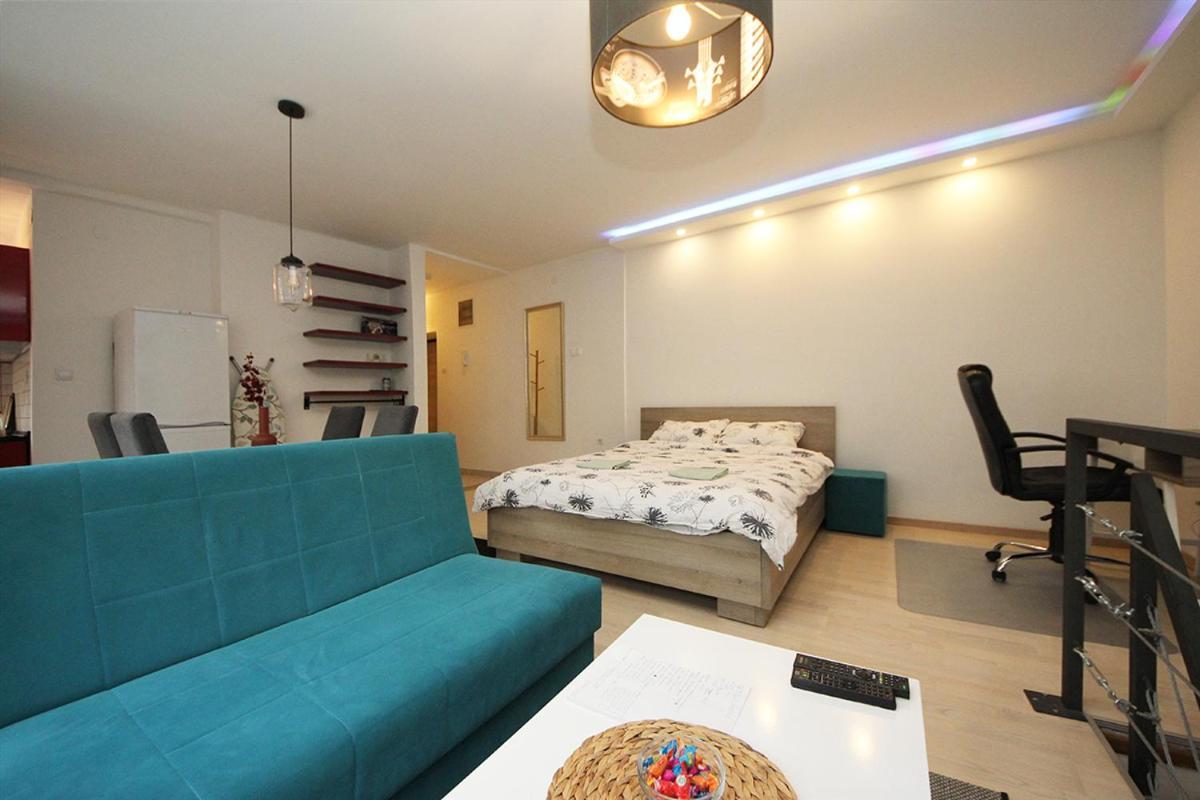 Family Residence Center SJJ Esterno foto